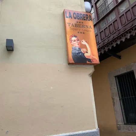 Homestay La Encina Azul Rooms-grupo Rosa Azul Ponferrada