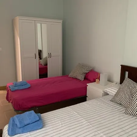 Проживание в семье La Encina Azul Rooms-grupo Rosa Azul